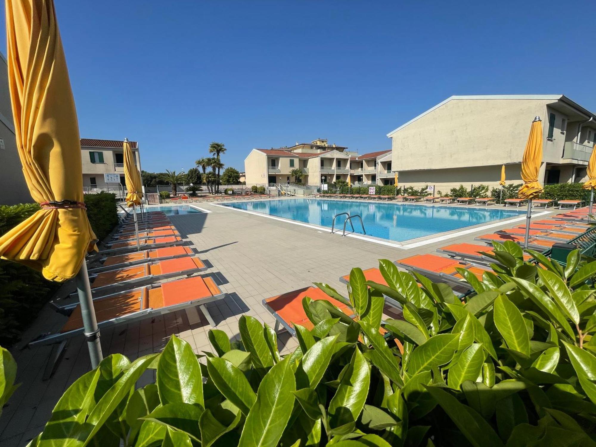 Villaggio Luna Swimmingpool- Agenzia Cocal Caorle Exterior photo