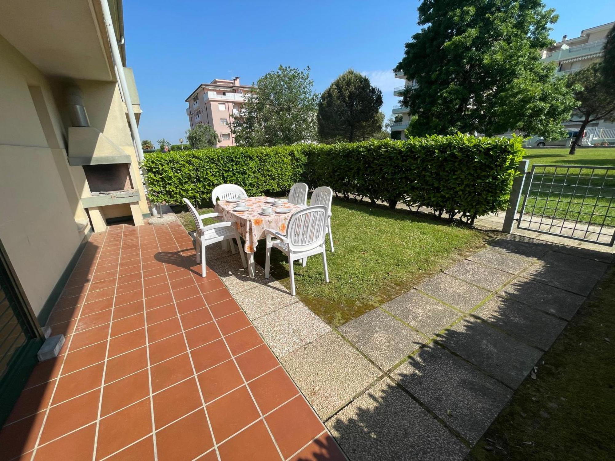 Villaggio Luna Swimmingpool- Agenzia Cocal Caorle Exterior photo