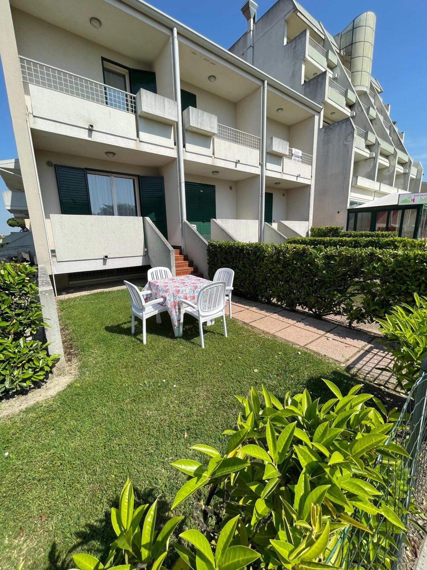 Villaggio Luna Swimmingpool- Agenzia Cocal Caorle Exterior photo