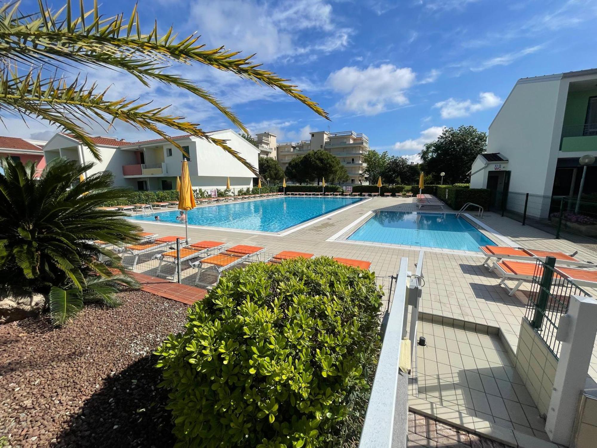 Villaggio Luna Swimmingpool- Agenzia Cocal Caorle Exterior photo