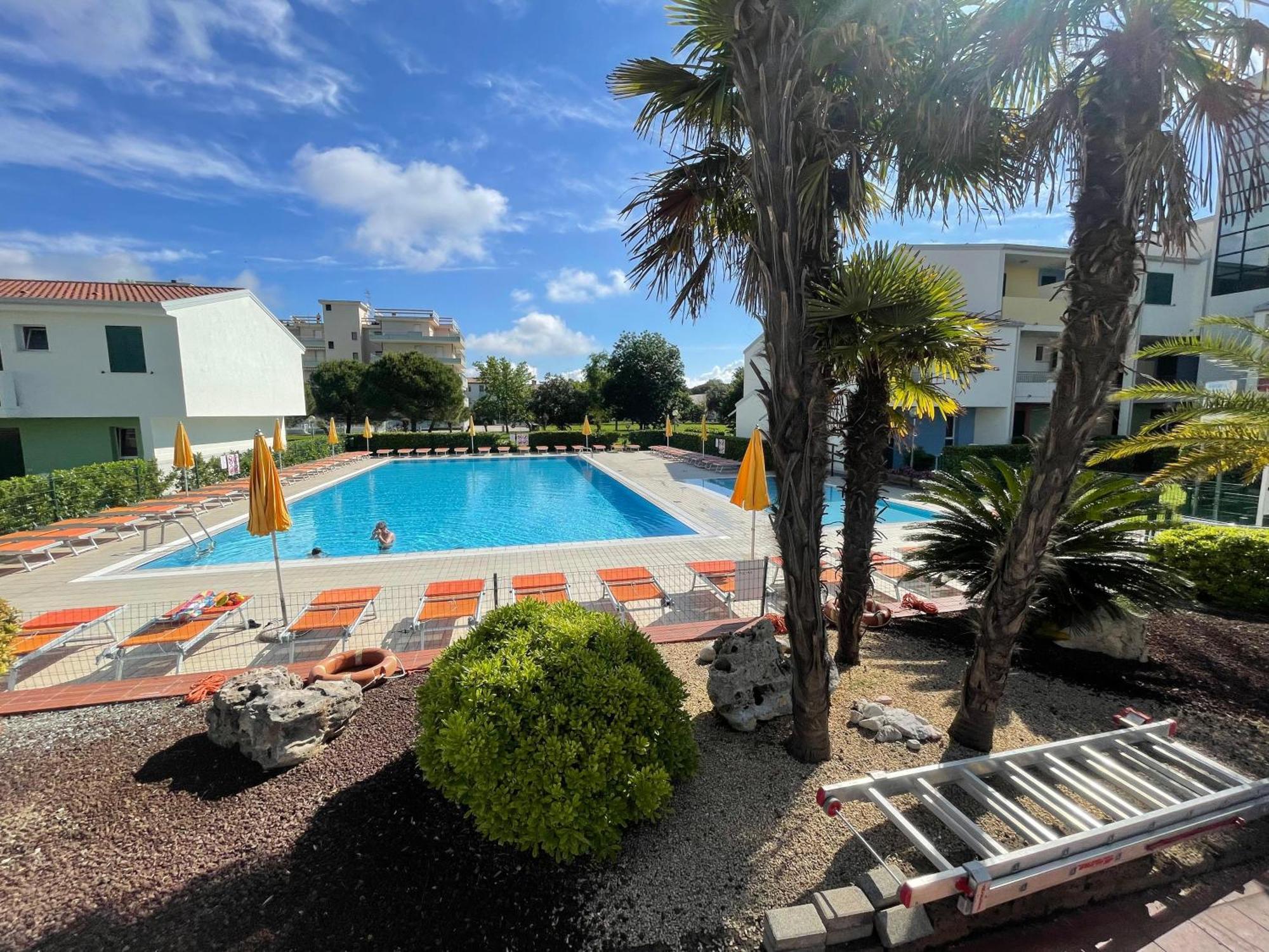Villaggio Luna Swimmingpool- Agenzia Cocal Caorle Exterior photo
