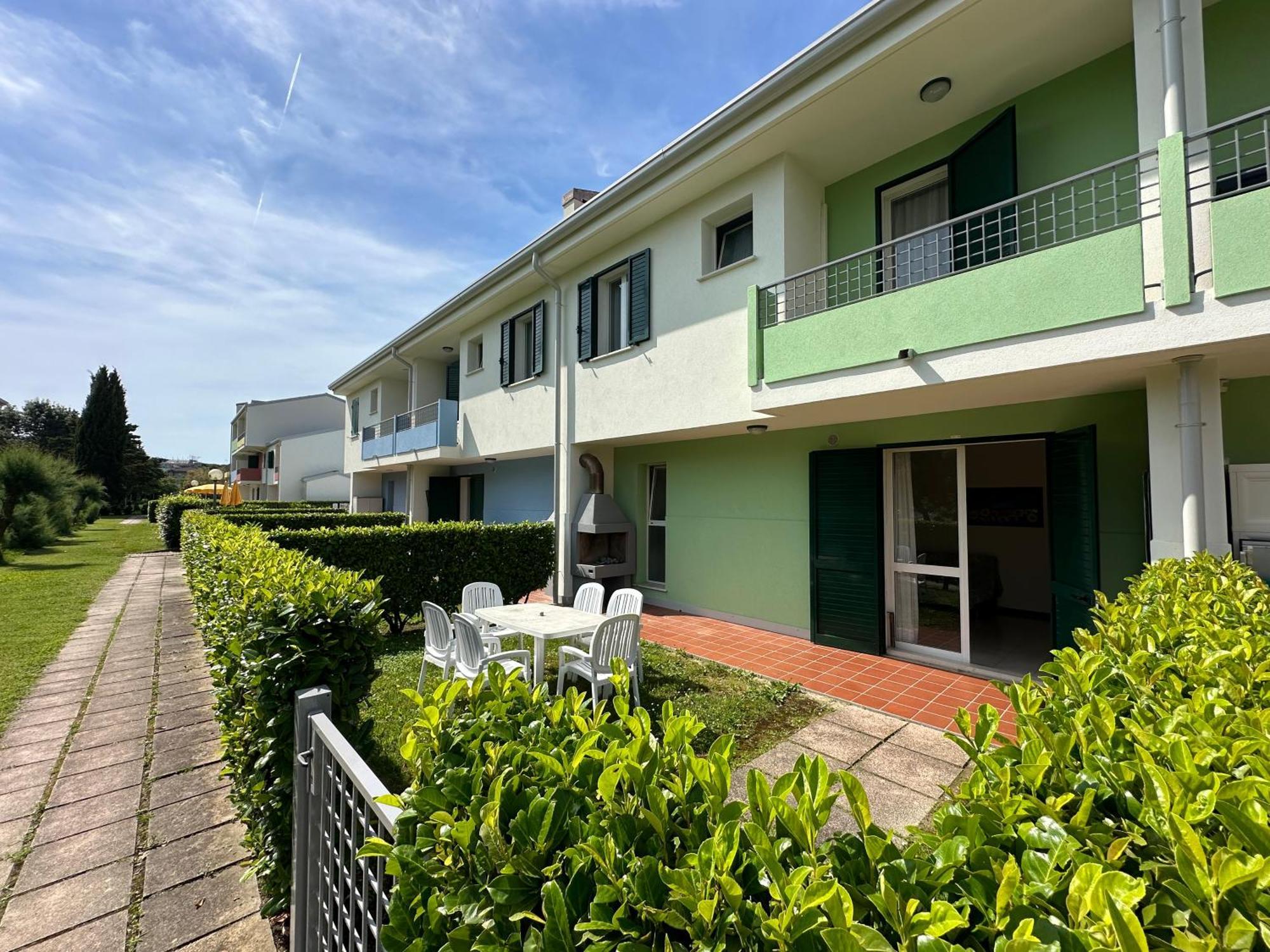 Villaggio Luna Swimmingpool- Agenzia Cocal Caorle Exterior photo