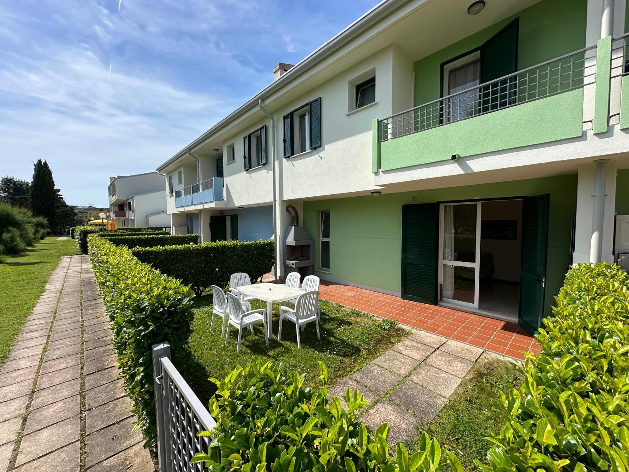 Villaggio Luna Swimmingpool- Agenzia Cocal Caorle Exterior photo